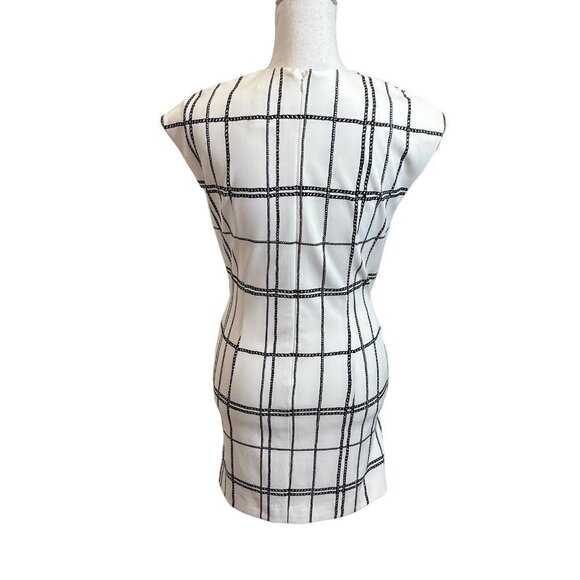 Welcome to my Closet. I’m sorry but this item is not available. - Picture 7 of 11